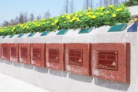 北京各个区的壁葬骨灰墙墓地有哪些？哪些陵园的规模更大些？